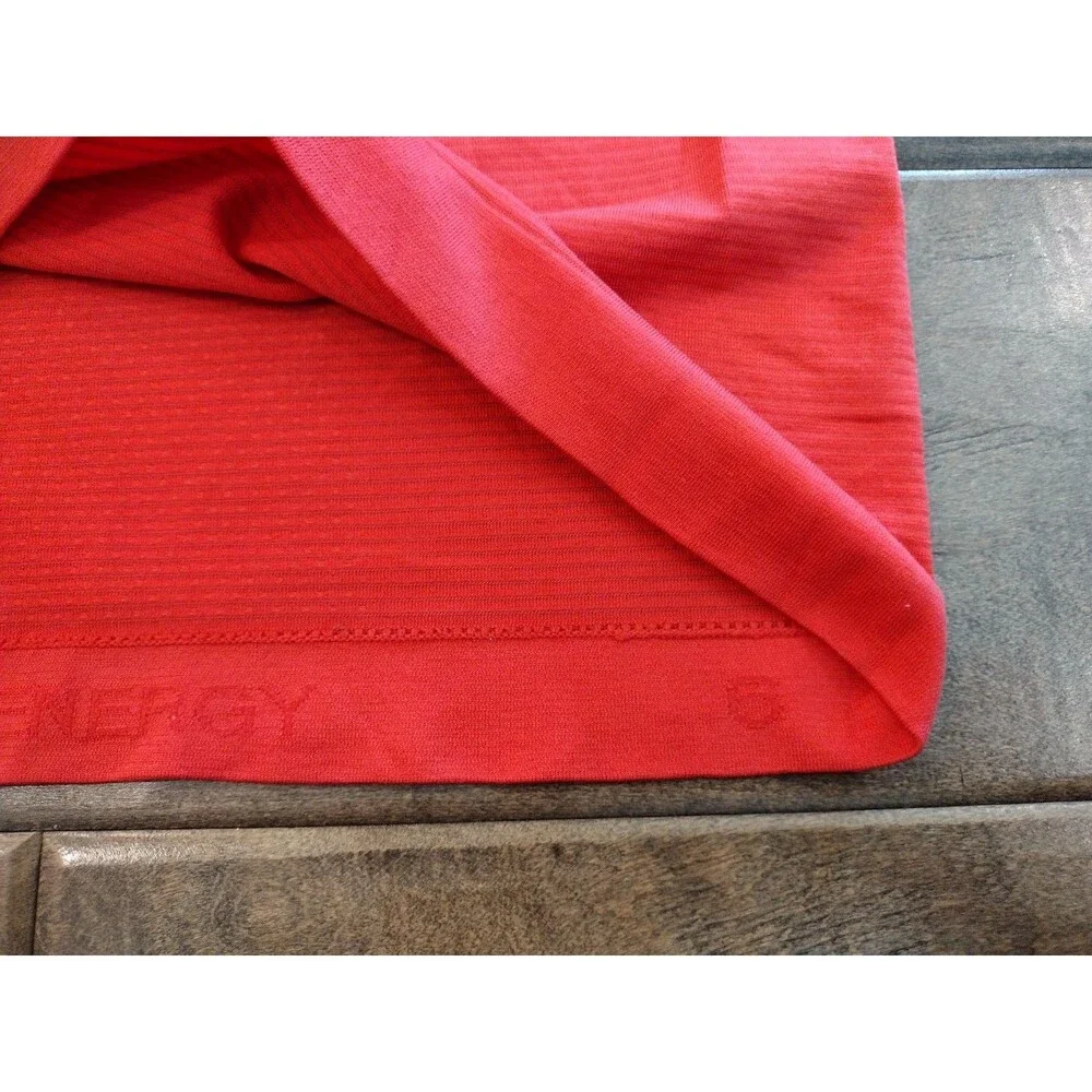 LULULEMON Women's Swiftly Tech short-sleeve red top - size 6